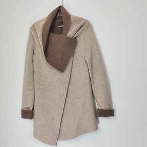 Chiaramente Two-Tone Italian Wool Cape Coat - Neutral Tan & Brown. Size Small
